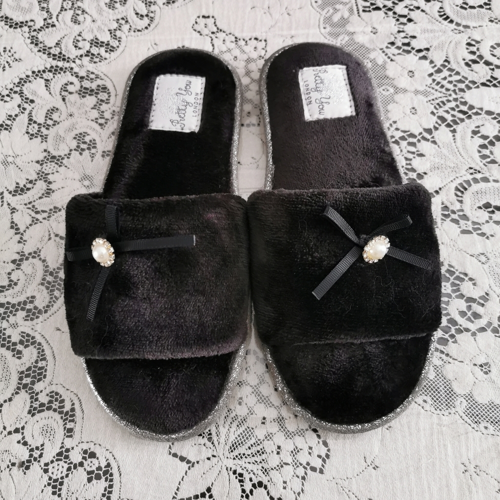 Pretty You London Black Plush Jeweled Slippers 7/8
